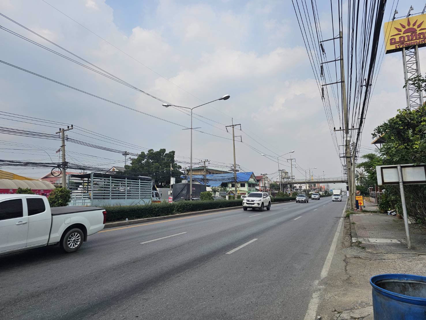 ขายที่เปล่าติดถนนเศรษฐกิจ1กระทุ่มแบน