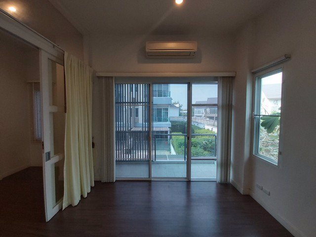 ขายทาวน์โฮม-ทาวน์-พลัสเอ็กซ์-ลาดพร้าว-town-plus-x-เลียบทางด่วน-3-ชั้น-54ตรว