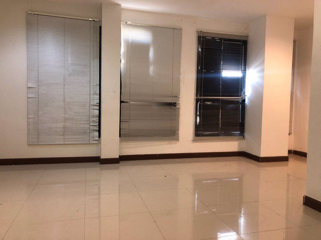 ขายโฮมออฟฟิศ-4-ชั้นมบ้านกลางกรุงออฟฟิศปาร์ค-ลาดพร้าว71-เนื้อที่-38-ตรว-ราคาถูก