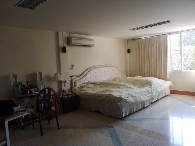 ขายทาวน์เฮ้าส์-4ชั้น-3หลัง-84-ตรว-หมู่บ้าน-อยู่ดีทาวน์เฮ้าส์-ซอยอยู่ดี-บางโคล่-บางคอเเหลม