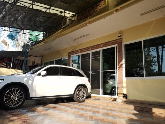 ขายทาวน์เฮ้าส์-4ชั้น-3หลัง-84-ตรว-หมู่บ้าน-อยู่ดีทาวน์เฮ้าส์-ซอยอยู่ดี-บางโคล่-บางคอเเหลม