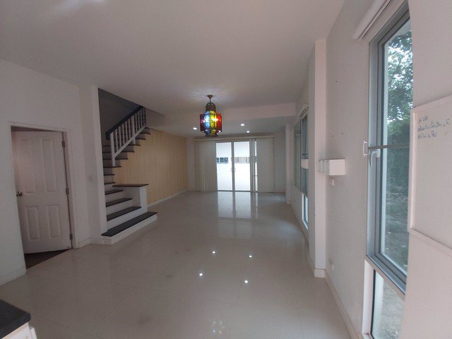 ขายทาวน์โฮม-ทาวน์-พลัสเอ็กซ์-ลาดพร้าว-town-plus-x-เลียบทางด่วน-3-ชั้น-54ตรว