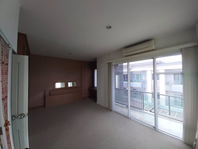 ขายทาวน์โฮม-ทาวน์-พลัสเอ็กซ์-ลาดพร้าว-town-plus-x-เลียบทางด่วน-3-ชั้น-54ตรว