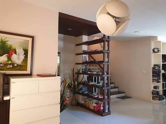 ุูขายบ้านเดี่ยว-หมู่บ้านกรองทอง-กรุงเทพกรีฑา7-ถนนตัดใหม่ใกล้สุวรรณภูมิ-ทำเลดีมาก