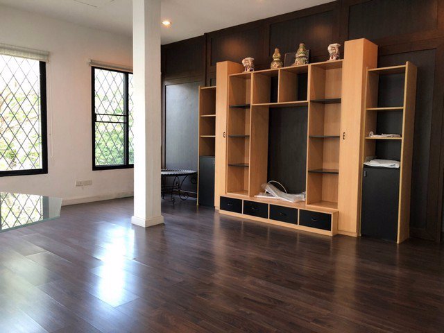 ขายทาวน์เฮ้าส์-3-ชั้น-เกตุนุติการ์เด้น-ลาดพร้าว71-นาคนิวาส38-หลังมุมรีโนเวทใหม่