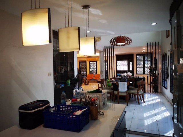 ขายทาวน์เฮ้าส์-3-ชั้น-เกตุนุติการ์เด้น-ลาดพร้าว71-นาคนิวาส38-หลังมุมรีโนเวทใหม่