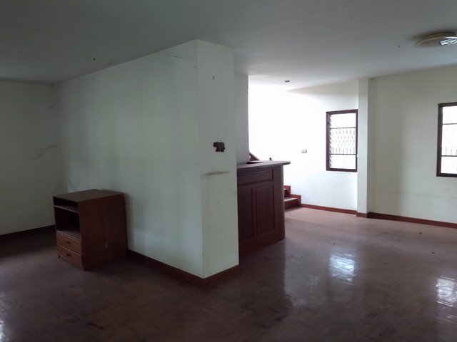 ขาย-บ้านเดี่ยว-หมู่บ้านเชียงใหม่เลคแลนด์-บนเนื้อที่-88-ตรว-หลังมุม-รับส่วนลดสูงสุด