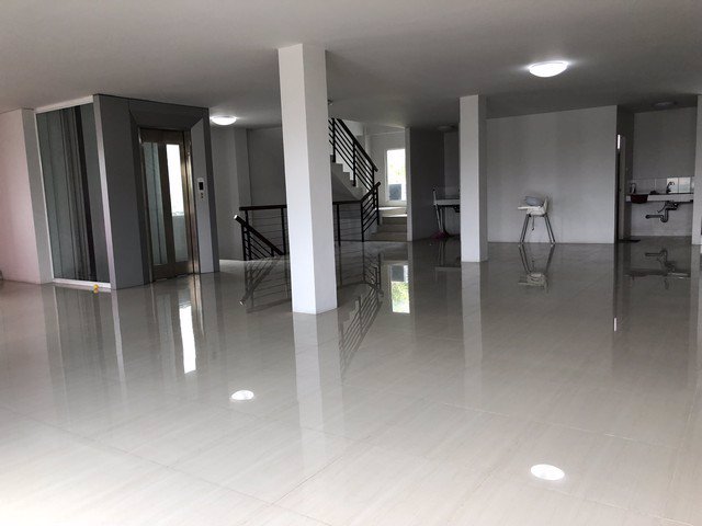 ขาย-โฮมออฟฟิศ-มเฮ้าส์เดอะฮัมบูร์ก-45ชั้น-พทใช้สอย-520ตรม-56ตรว-หลังมุม