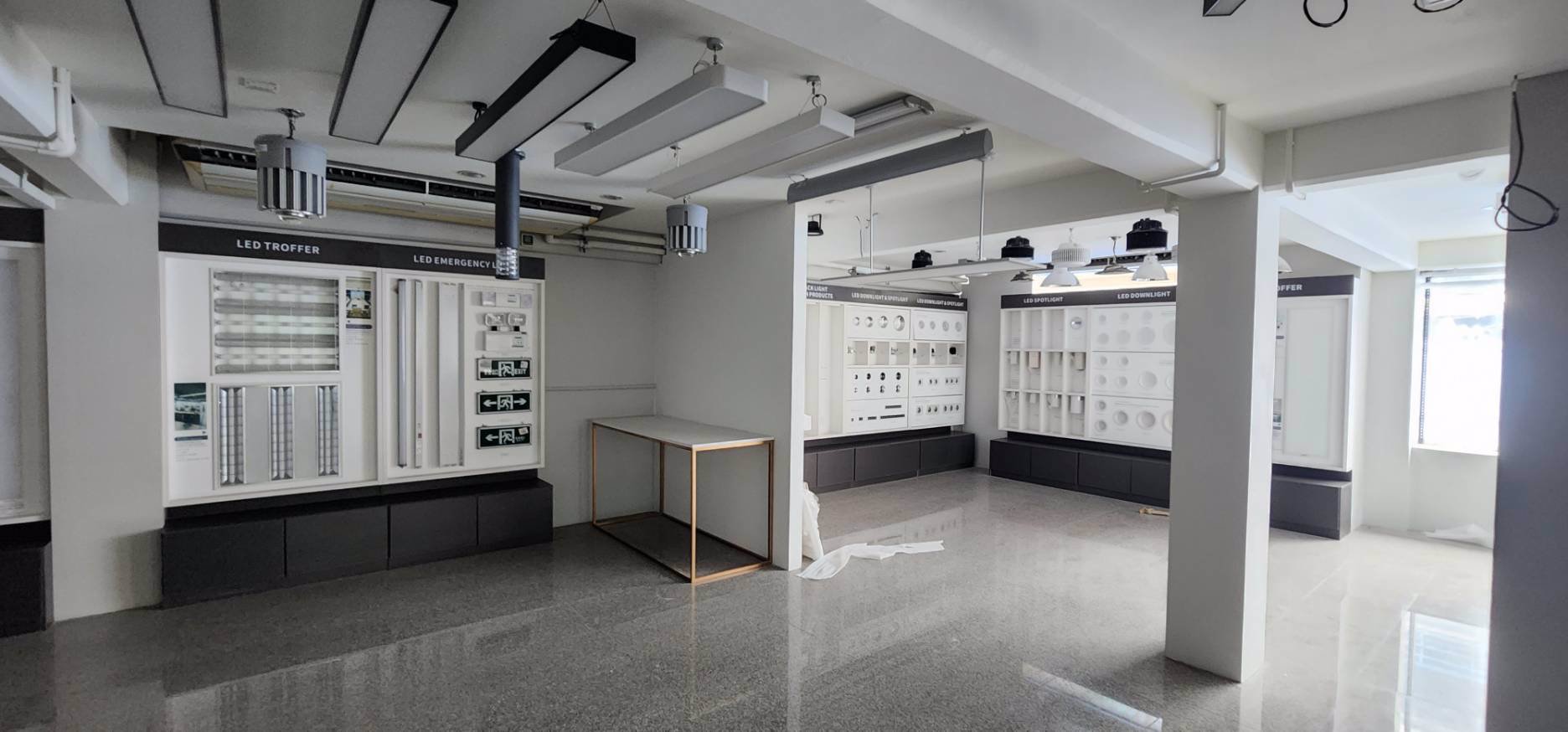 ขาย-เซ้ง-ให้เช่า-ตึกสำนักงาน-โชว์รูม-ตกแต่งพร้อมดำเนินงาน-คลองถม-วรจักร-วัดตึก-เสือป่า