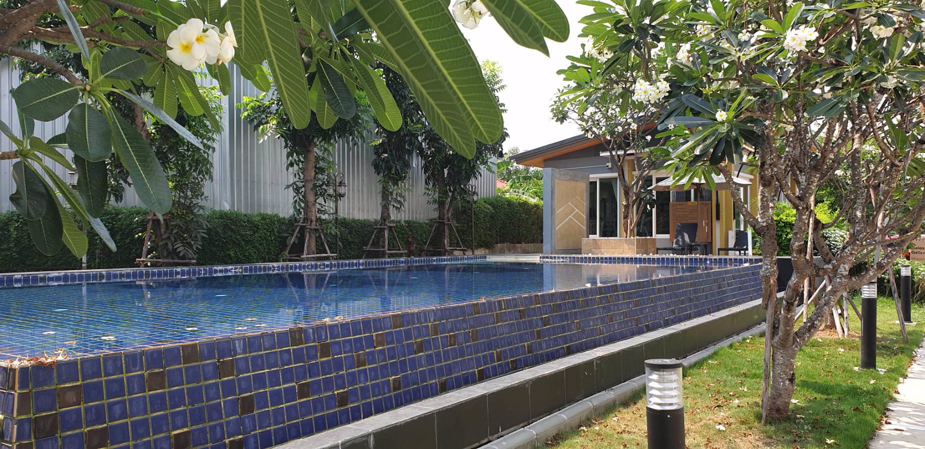 ขายทาวน์โฮม-2-ชั้น-มโกลเด้นทาวน์-รัตนาธิเบศร์-สถานีรถไฟฟ้าบางพลู