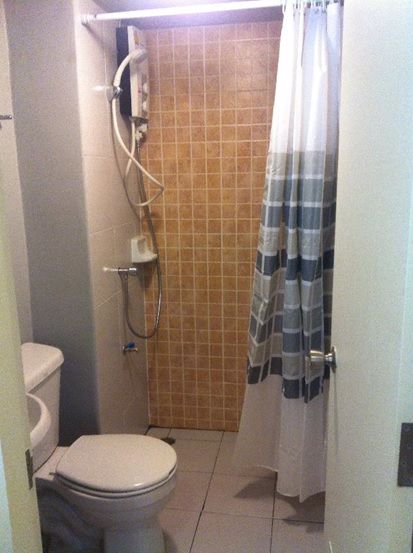 ให้เช่าลุมพินีชลบุรี-คอนโด-ตัวเมืองชลบุรี-ถนนสุขุมวิท-ดี-ราคาเพียง-4000-บาท