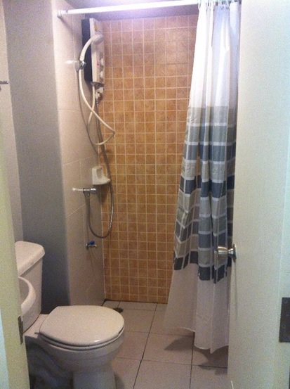 ให้เช่าลุมพินีชลบุรี-คอนโด-ตัวเมืองชลบุรี-ถนนสุขุมวิท-ถูก-ดี-ราคาเพียง-4000-บาท