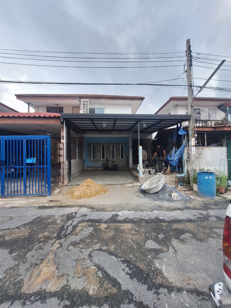 ขายด่วน-บ้านแฝดหมู่บ้านพระปิ่น4-บางบอน5-รีโนเวทใหม่พร้อมเข้าอยู่