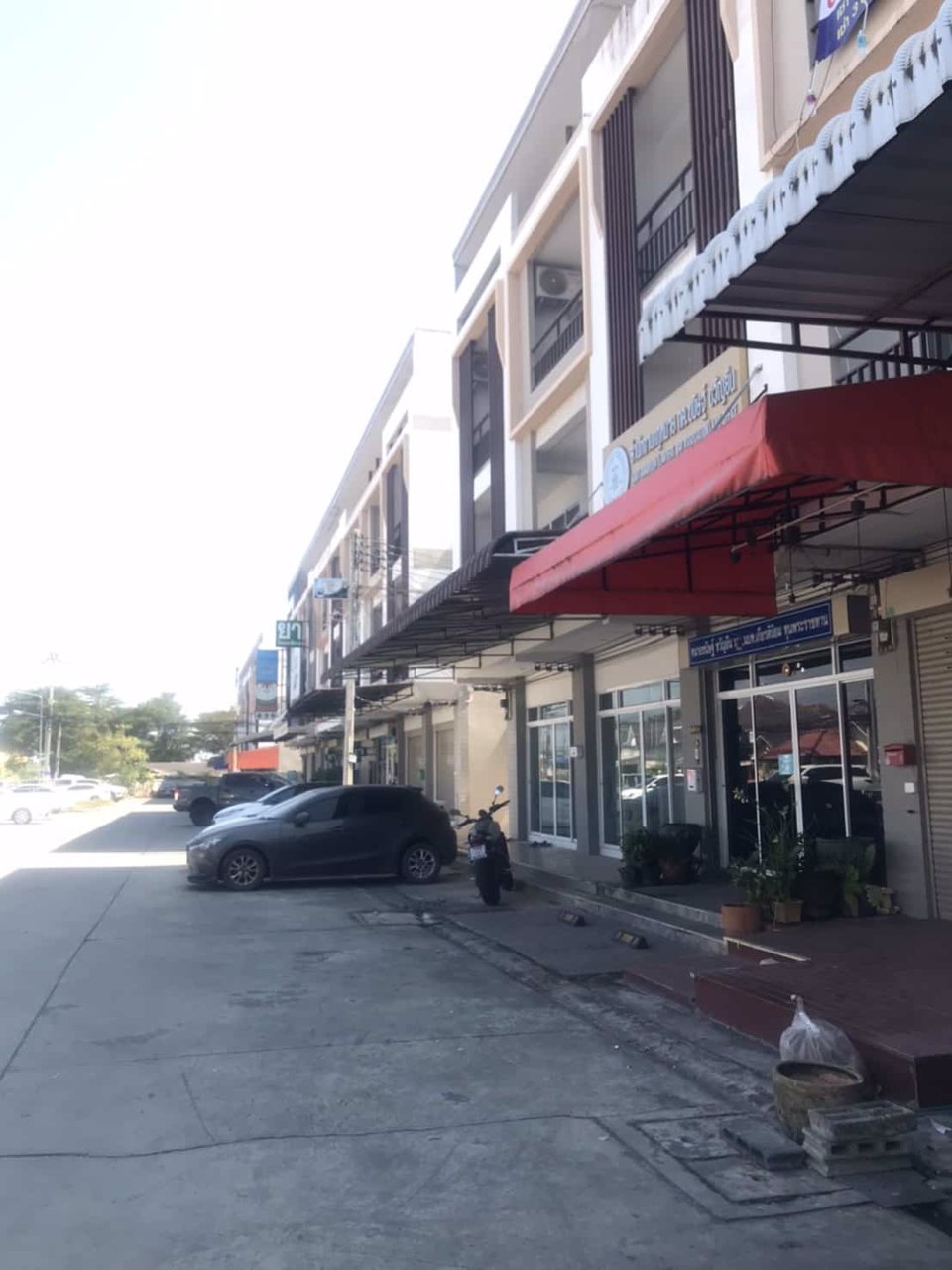 ขายอาคารพาณิชย์-3-ชั้น-ติดหมู่บ้านและย่านการค้า-ตเชิงเนิน-อเมืองระยอง-จระยอง