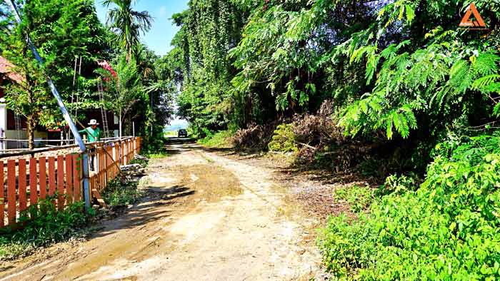 ขายที่ดินย่านชุมชน-โซนร้องเม็ง-สันทราย-ติดถนน-3-ด้าน-วางผัง-แบ่งแปลงได้ง่าย