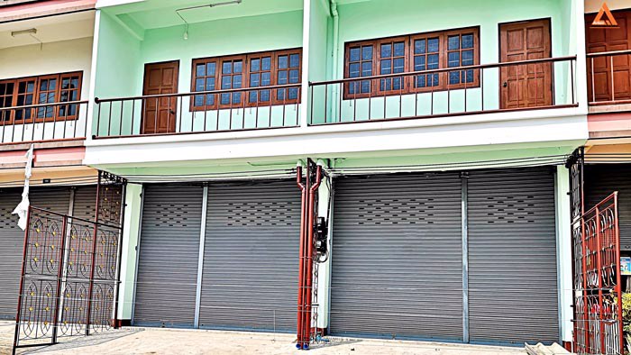 ขาย-ให้เช่า-อาคารพาณิชย์ใกล้แยกแอร์พอร์ต-แวดล้อมด้วยสาธารณูปโภค-ครบครัน