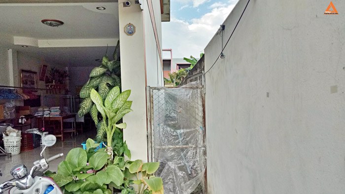 ขายทาวน์โฮม-2-ชั้น-ติดถนนเลียบน้ำปิง-โซนบ้านป่าแดด-อำเภอเมืองเชียงใหม่