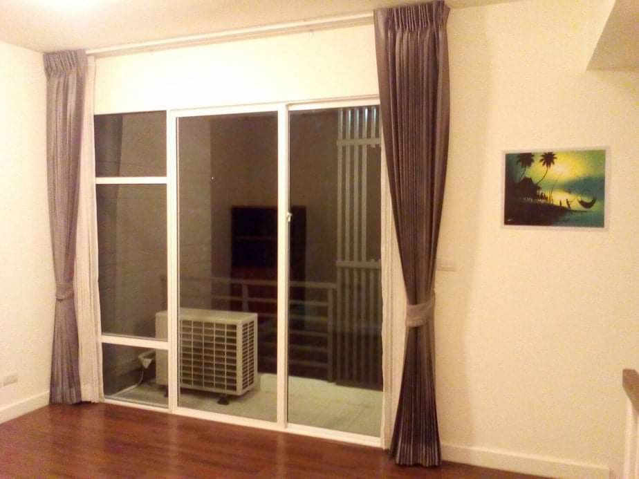 ให้เช่าทาวน์โฮม-3-ชั้น-3-ห้องนอน-3-ห้องน้ำ-รามคำแหง60-ใกล้เดอะมอลล์บางกะปิ-ทำเลดี-เข้าออกได้หลายทาง