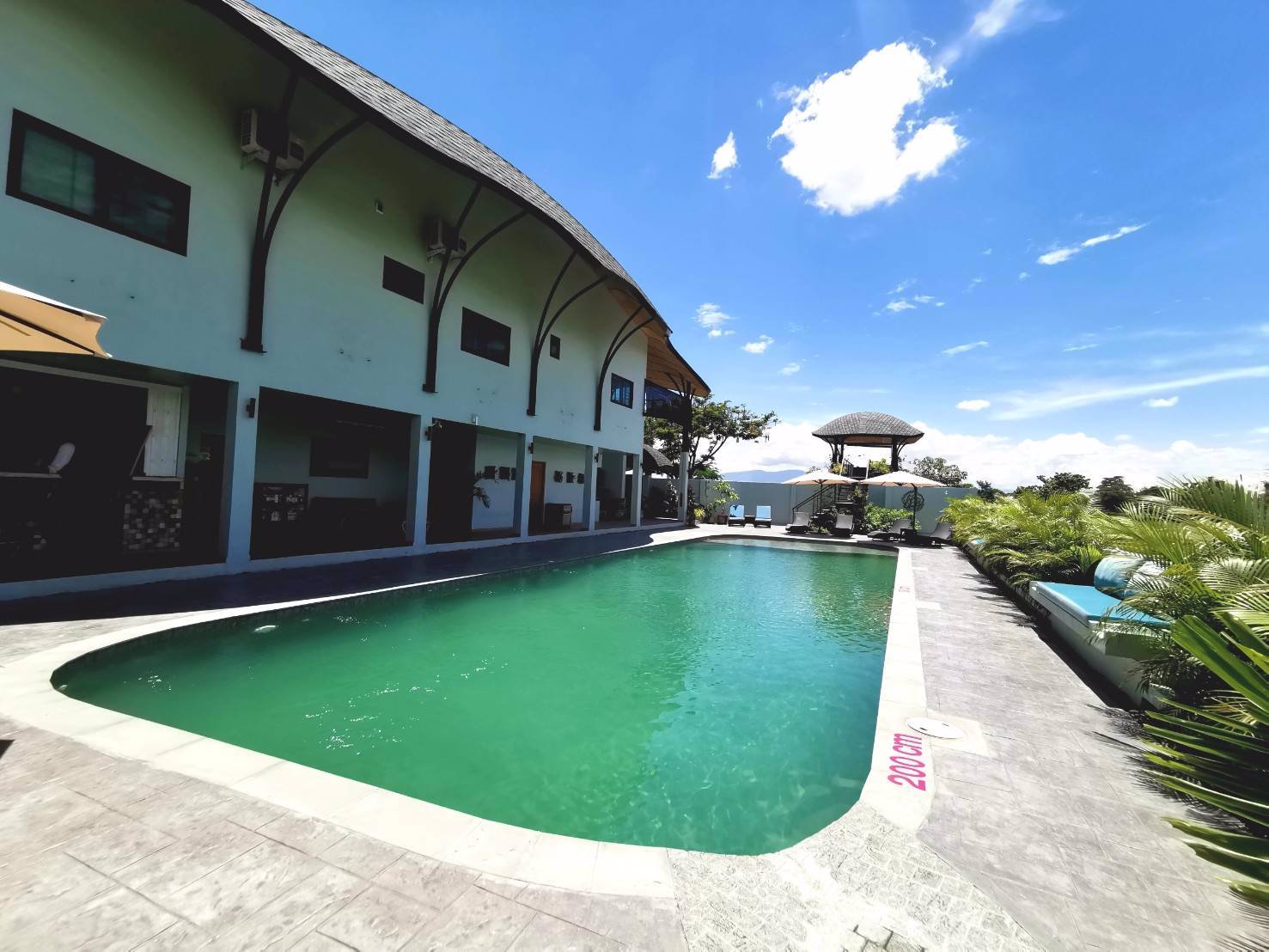 วิลล่าหรูที่เป็นบ้านพักส่วนตัวซึ่งเป็นโอกาสที่ดีในการลงทุนและรับผลตอบแทนที่ดีจากการลงทุนของคุณ-สามาร