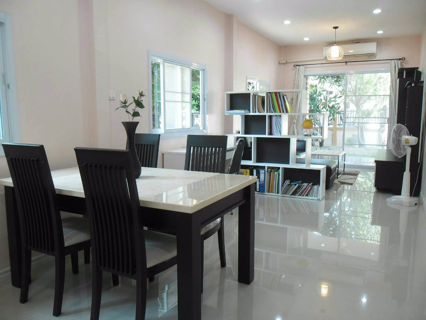 ขายด่วนบ้านเดี่ยวชั้นเดียวพื้นที่-94-ตารางวา