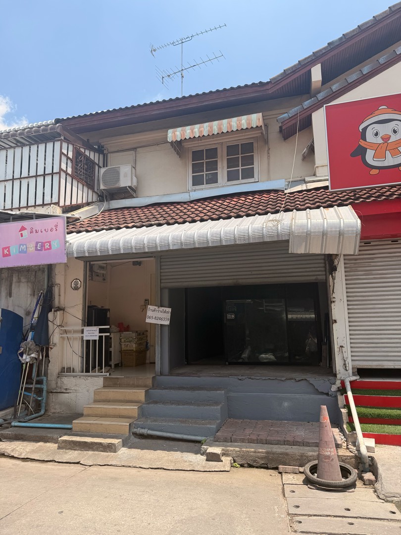 ให้เช่าร้านค้าห้องกระจกสี่แยกวุ่นวาย-มรังสิต