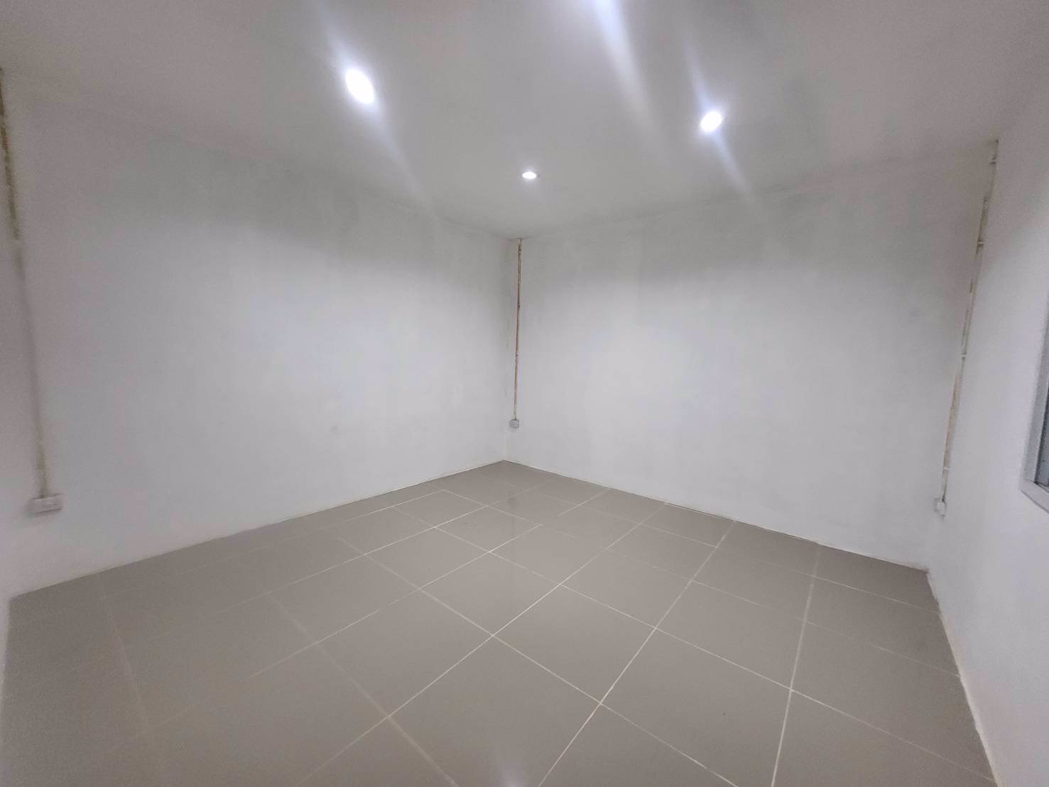 โกดัง-โรงงานให้เช่า-ขนาด100ตรม-ถึง-2000-ตรม