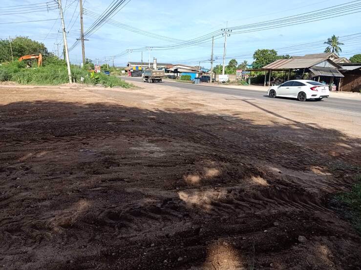 ที่ดินแบ่งขาย-90-110-ตารางวา-ถนน-9-เมตร-ติดถนนทั้งสองด้าน-ตารางวา-ละ-5500-7500-บาท-ถมแล้วพร้อม