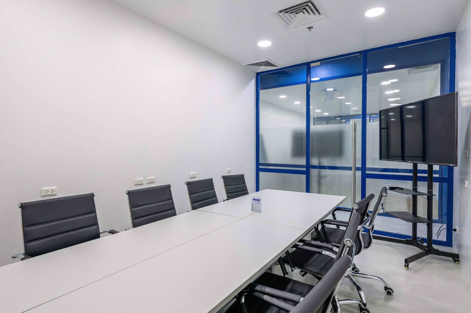 สำนักงาน-ออฟฟิศ-ให้เช่า-ตกแต่งพร้อมใช้-ใกล้-mrt-ศูนย์วัฒนธรรมฯ