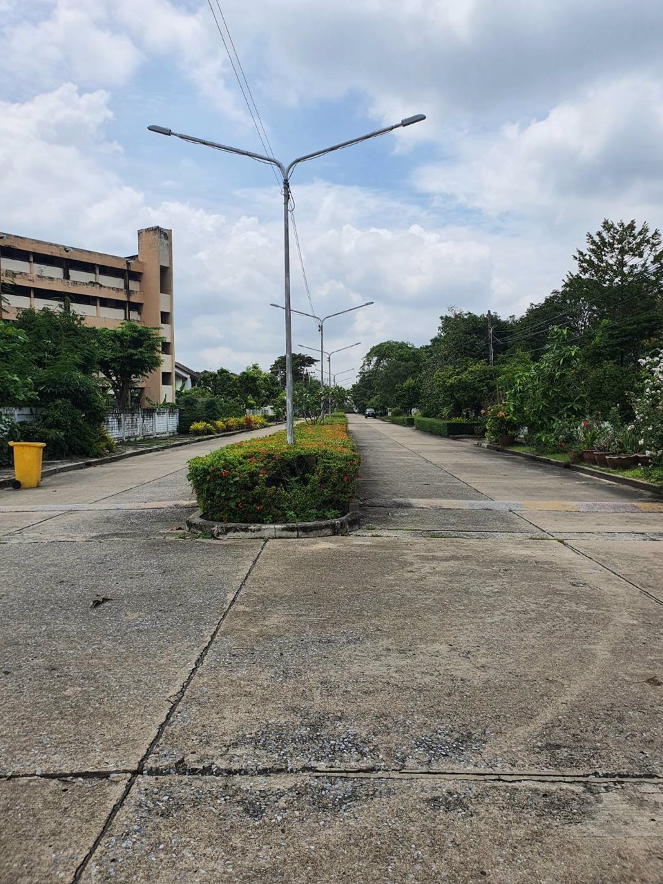 ขายที่ดินพร้อมสิ่งปลูกสร้างใกล้สถานีรถไฟฟ้าbtsพหลโยธิน59-400-เมตร-อนาคตมีโครงการใหญ่ของบริษัทดังอยู่