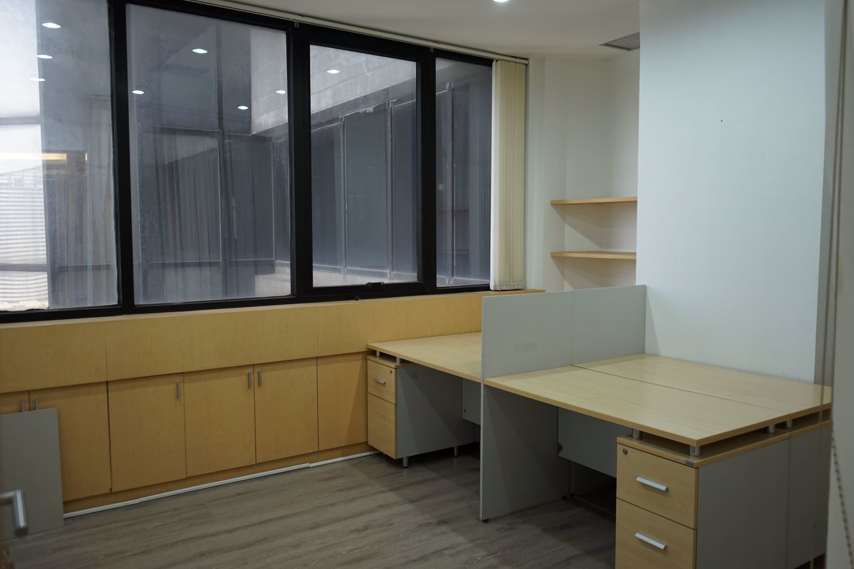 พื้นที่สำนักงานให้เช่า-130-ตรม