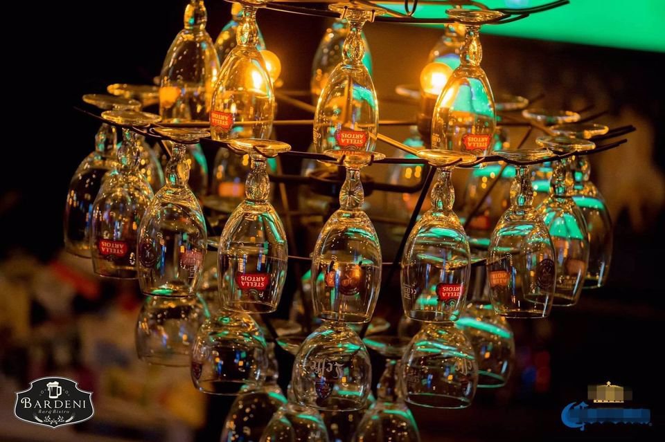 เซ้ง‼️-ร้านอาหารกึ่งผับ-เยื้องๆห้างพาราไดซ์-ติดถนนศรีนครินทร์-เขตประเวศ-กทม