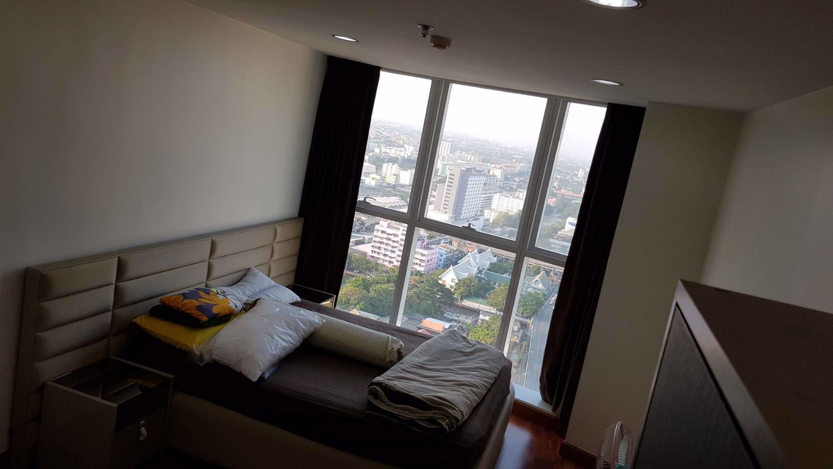 ให้เช่าคอนโดวิวเมือง-มีที่จอดรถส่วนตัว-สังคมน่าอยู่-มีความปลอดภัย-พื้นที่กว้าง90ตรม-2ห้องนอน2ห้องน้ำ