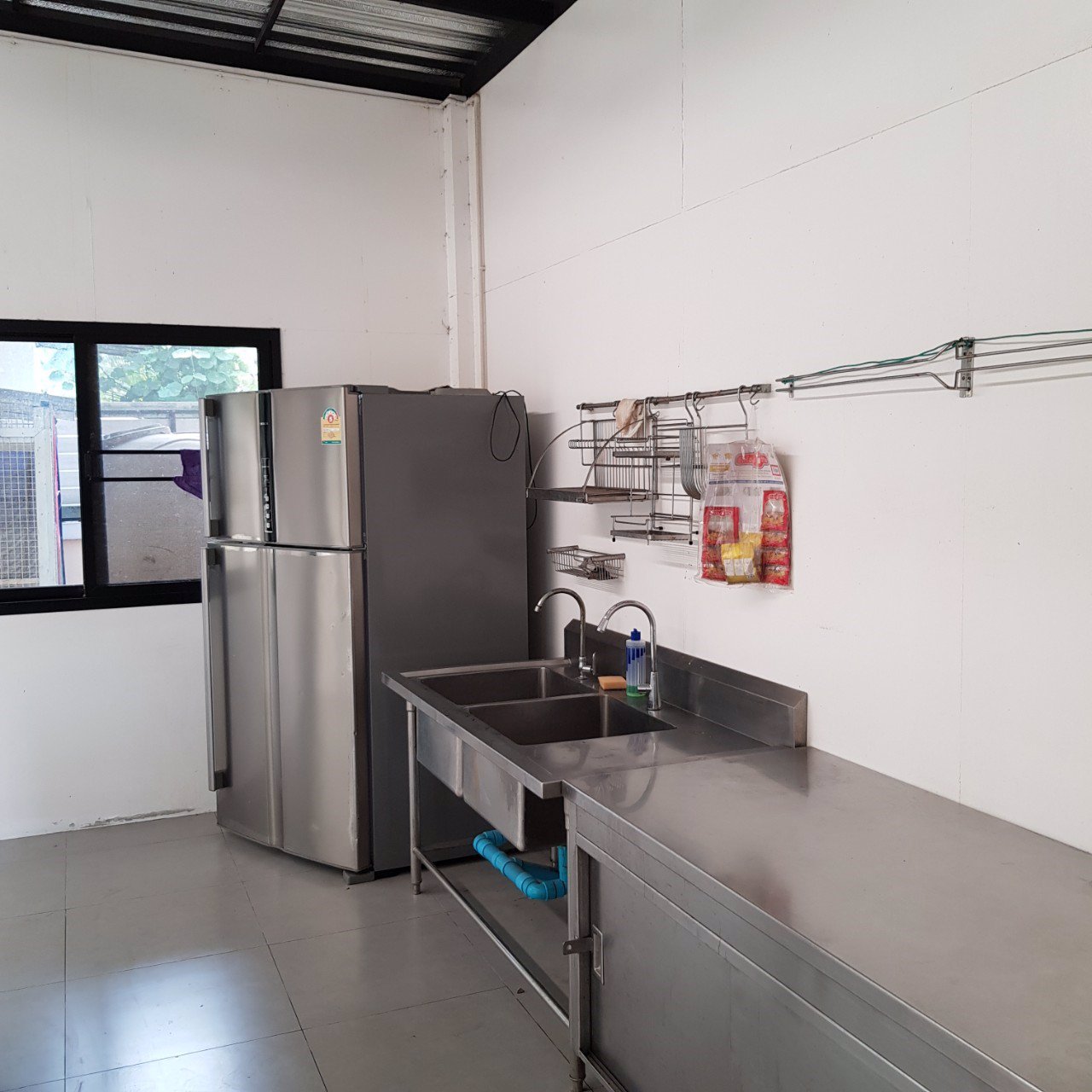 ขายหรือให้เช่า-บ้านเดี่ยว-ไกล้สนามบินสุวรรณภูมิ-โครงการหมู่บ้านพรีเมี่ยม-สังคมดีเยี่ยม