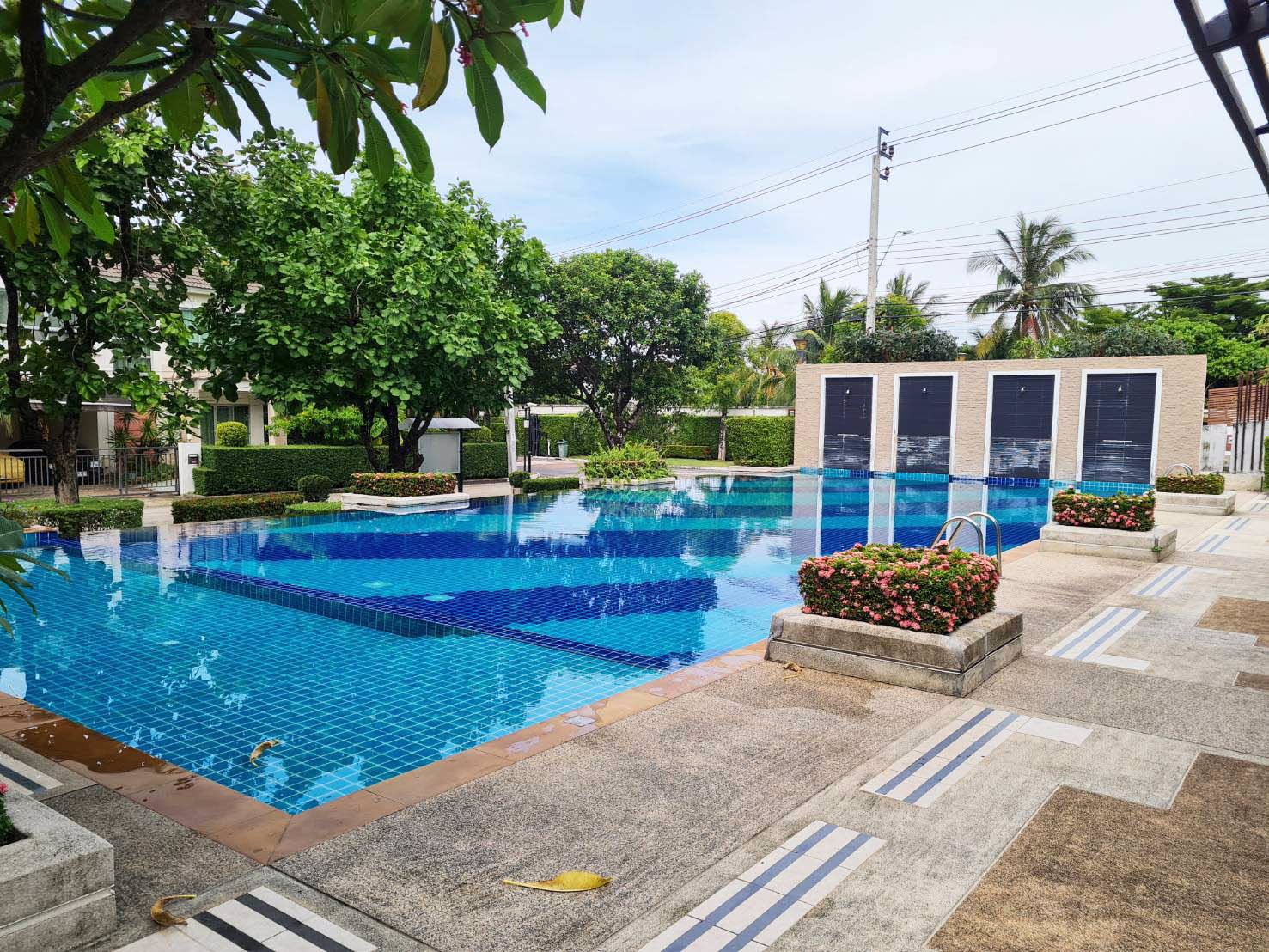 ขายบ้านเดี่ยว-2-ชั้นในหมู่บ้าน-ใกล้-bts-ใกล้-mrt-เพื่อนบ้านดีทั้งซอย-ปลอดภัย-ไม่มีขโมย