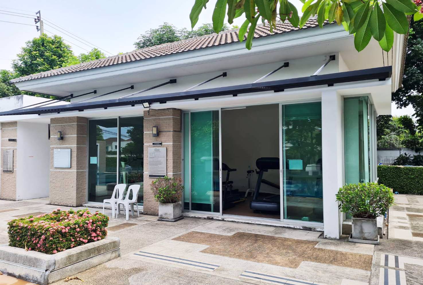 ขายบ้านเดี่ยว-2-ชั้นในหมู่บ้าน-ใกล้-bts-ใกล้-mrt-เพื่อนบ้านดีทั้งซอย-ปลอดภัย-ไม่มีขโมย