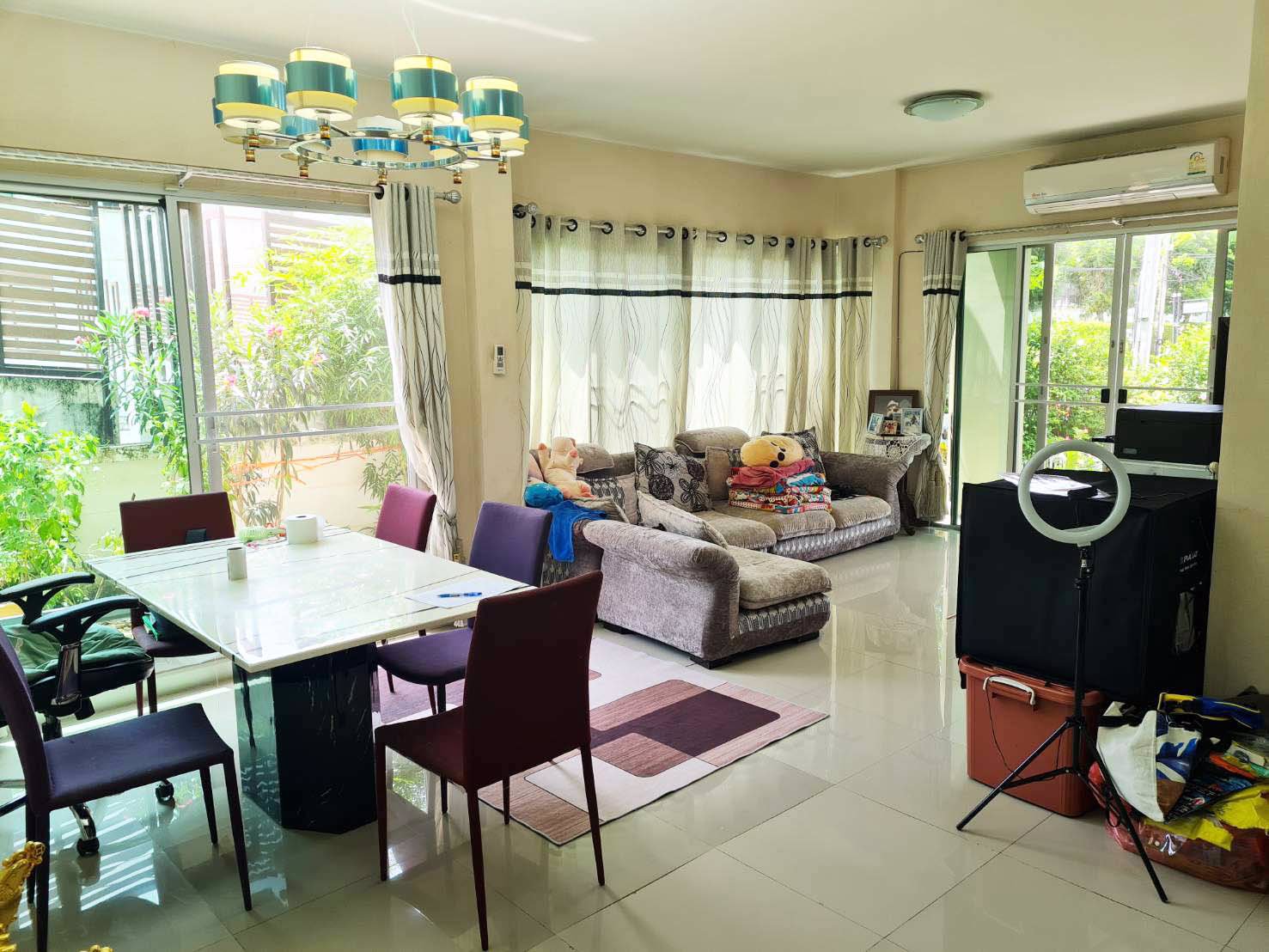 ขายบ้านเดี่ยว-2-ชั้นในหมู่บ้าน-ใกล้-bts-ใกล้-mrt-เพื่อนบ้านดีทั้งซอย-ปลอดภัย-ไม่มีขโมย