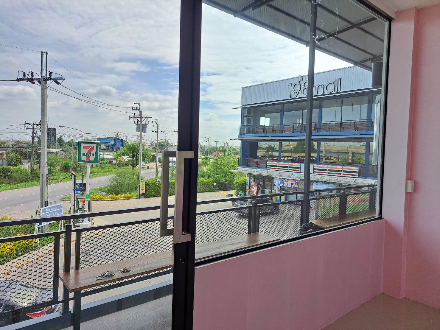 พื้นที่ให้เช่า-20ตรม-ย่านลาดกระบัง