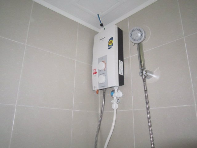 condo-lumpini-ville-lasalle-bearing-only-6000-baht-month-or-for-sale-for-13-million