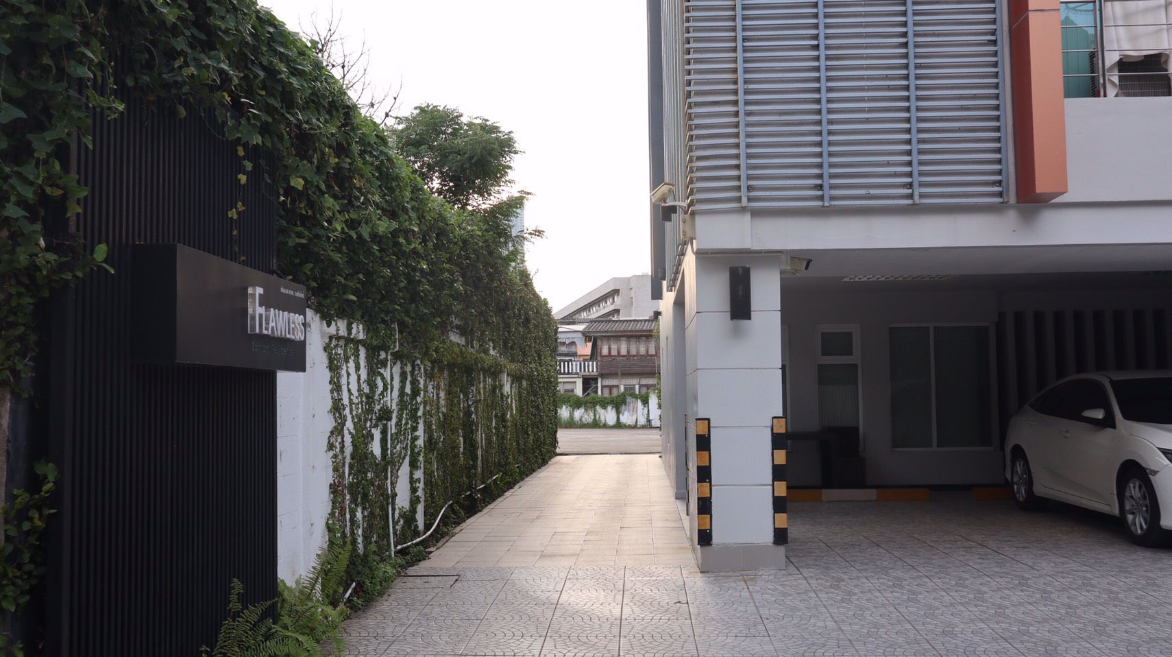 ขายด่วน-ขายขาดทุน-คอนโด-ฟลอเลส-สาทร-เรสซิเดนซ์-ใกล้-bts-สุรศักดิ์-สาทร-กรุงเทพมหานคร