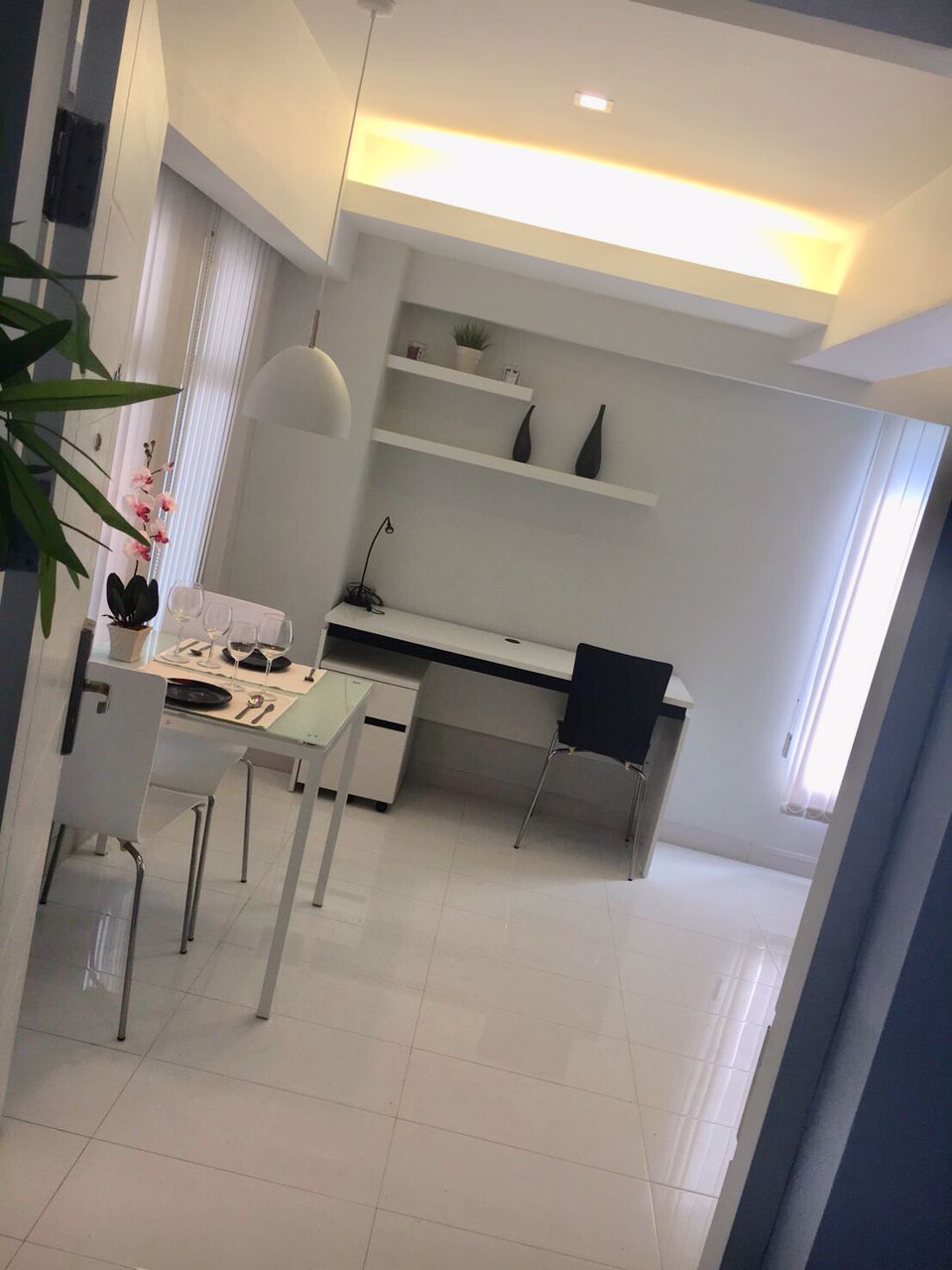 ขายด่วน-ขายขาดทุน-คอนโด-ฟลอเลส-สาทร-เรสซิเดนซ์-ใกล้-bts-สุรศักดิ์-สาทร-กรุงเทพมหานคร