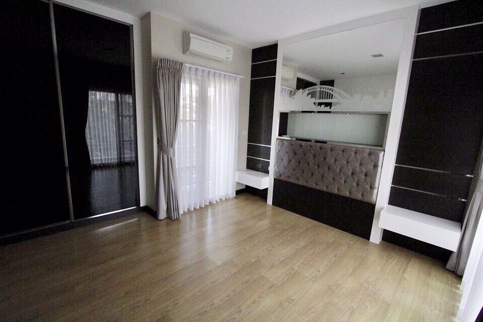 ขายบ้านเดี่ยว-3-ชั้น-โครงการเดอะไพรมารี่-เพรสทีจ-ถนนรัชดา-รามอินทรา