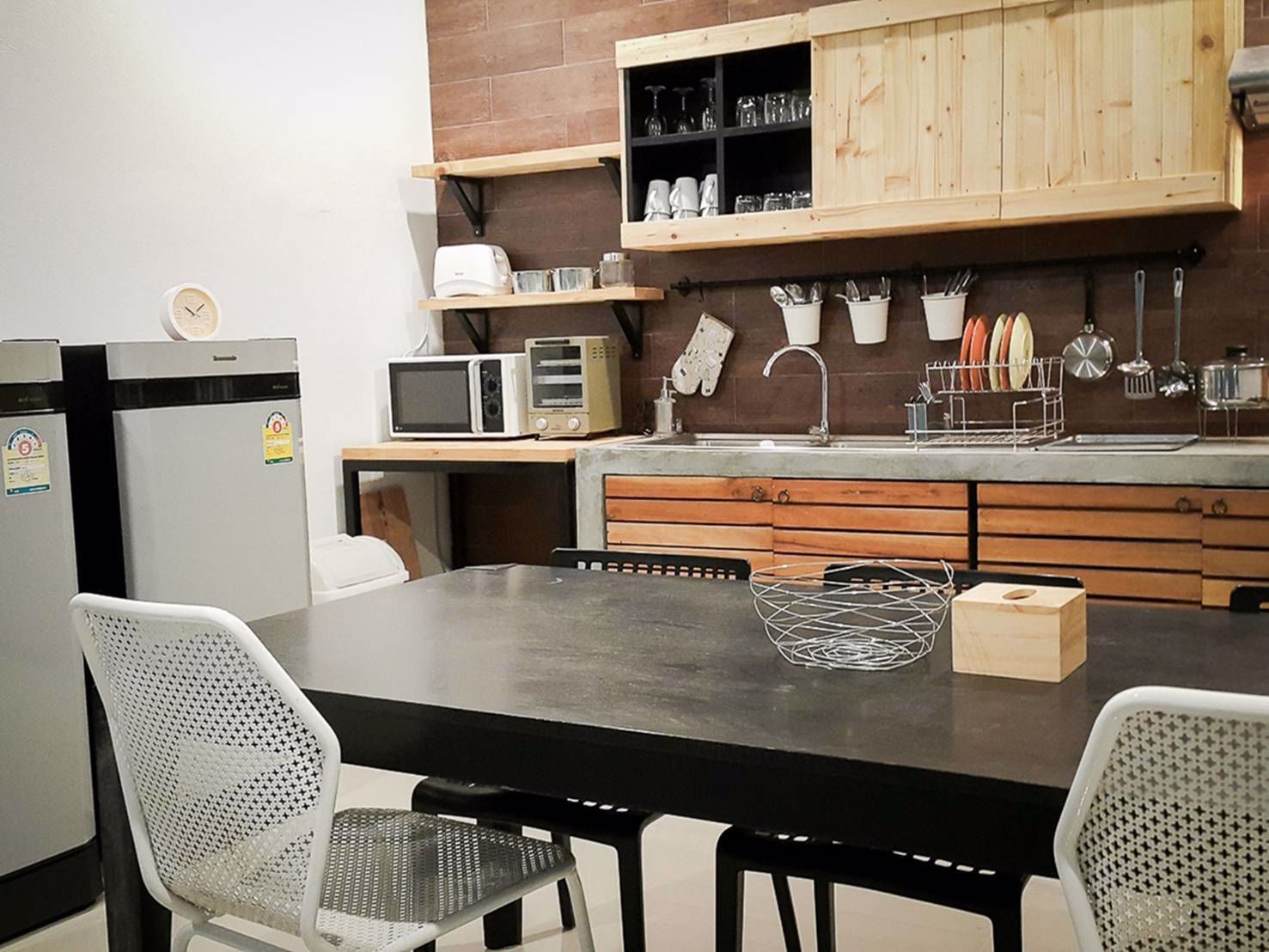 ขายทาวน์โฮม-2-ชั้น-บนถนน-นาไท-อ่าวนาง-เมือง-กระบี่