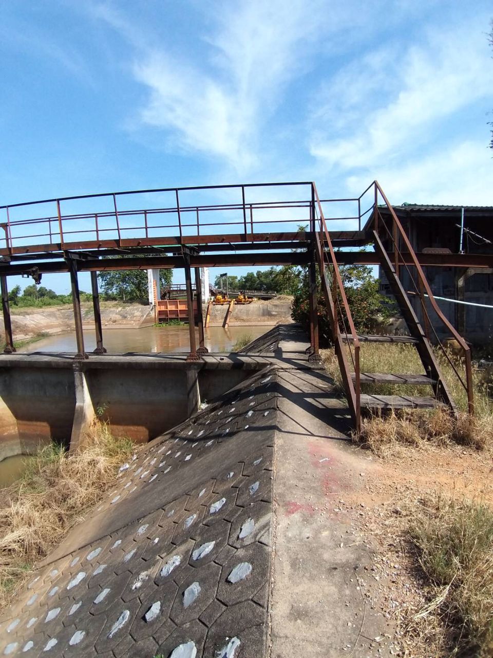 ขายที่ดินทำเลสวย-ชุมทางคลองสิบเก้า-บางน้ำเปรี้ยว-ฉะเชิงเทรา