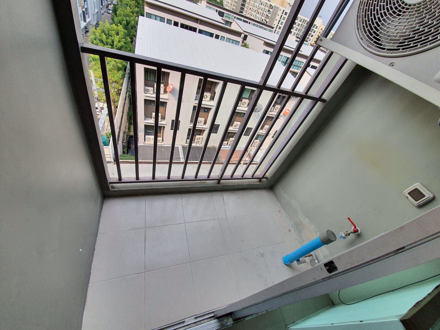 ขาย-condo-u-ratchayothin-คอนโด-ยู-รัชโยธิน-พหลโยธิน32-800-เมตรจากปากซอยที่เป็น-bts-เสนานิคม