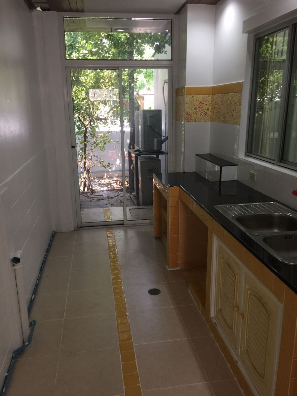 ขาย-เช่า-บ้านแฝด-โครงการ-พร้อมพัฒน์กรีนโนวา-โครงการแสนสิริ-แปลงหัวมุม-น้ำไม่ท่วม-คลองสามวา-รามอิ