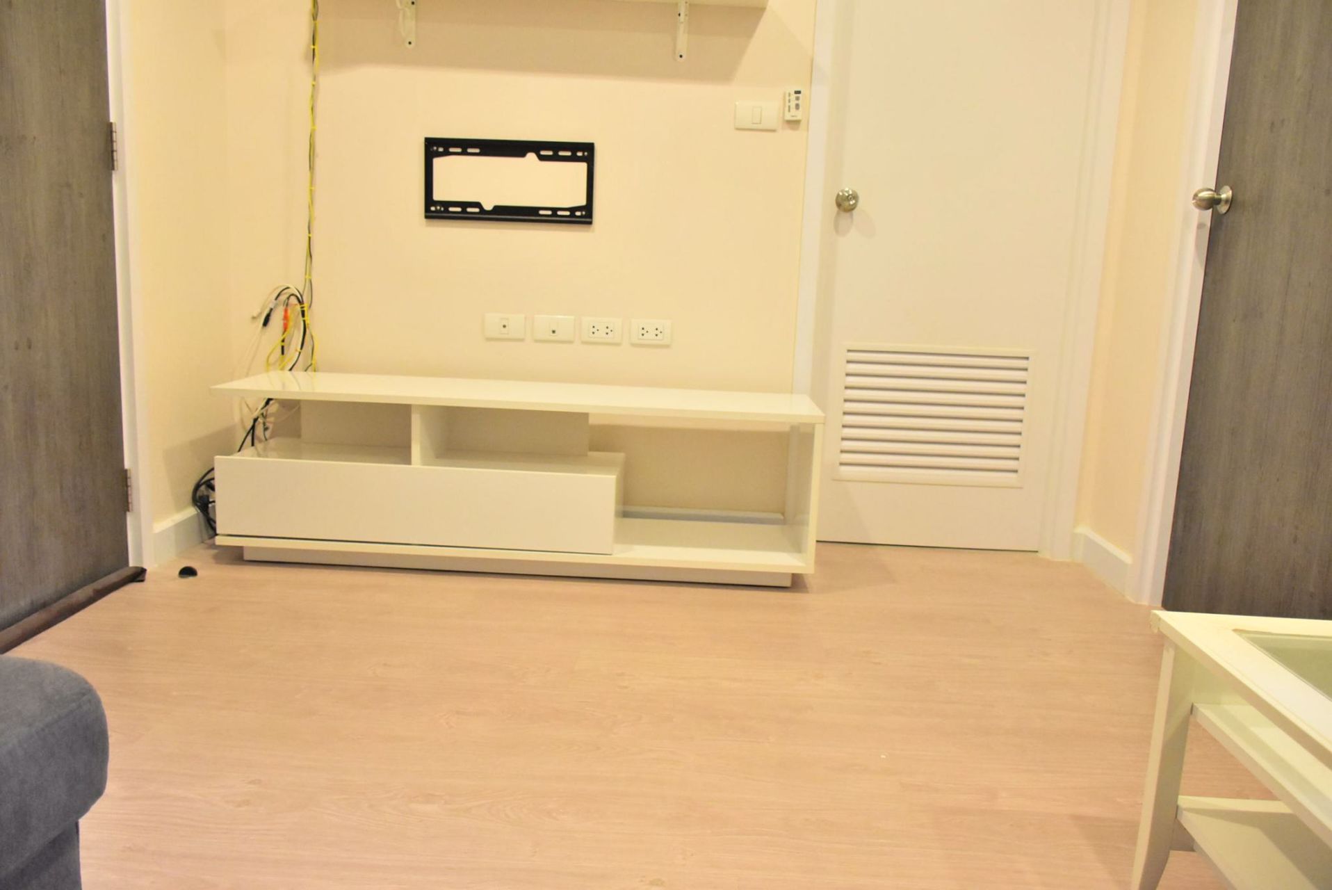 ให้เช่าคอนโด-เมโทรลักซ์-พหลโยธิน-สุทธิสาร-metro-luxe-paholyothin-sutthisan-ติด-bts-สะพานควาย-พญาไท