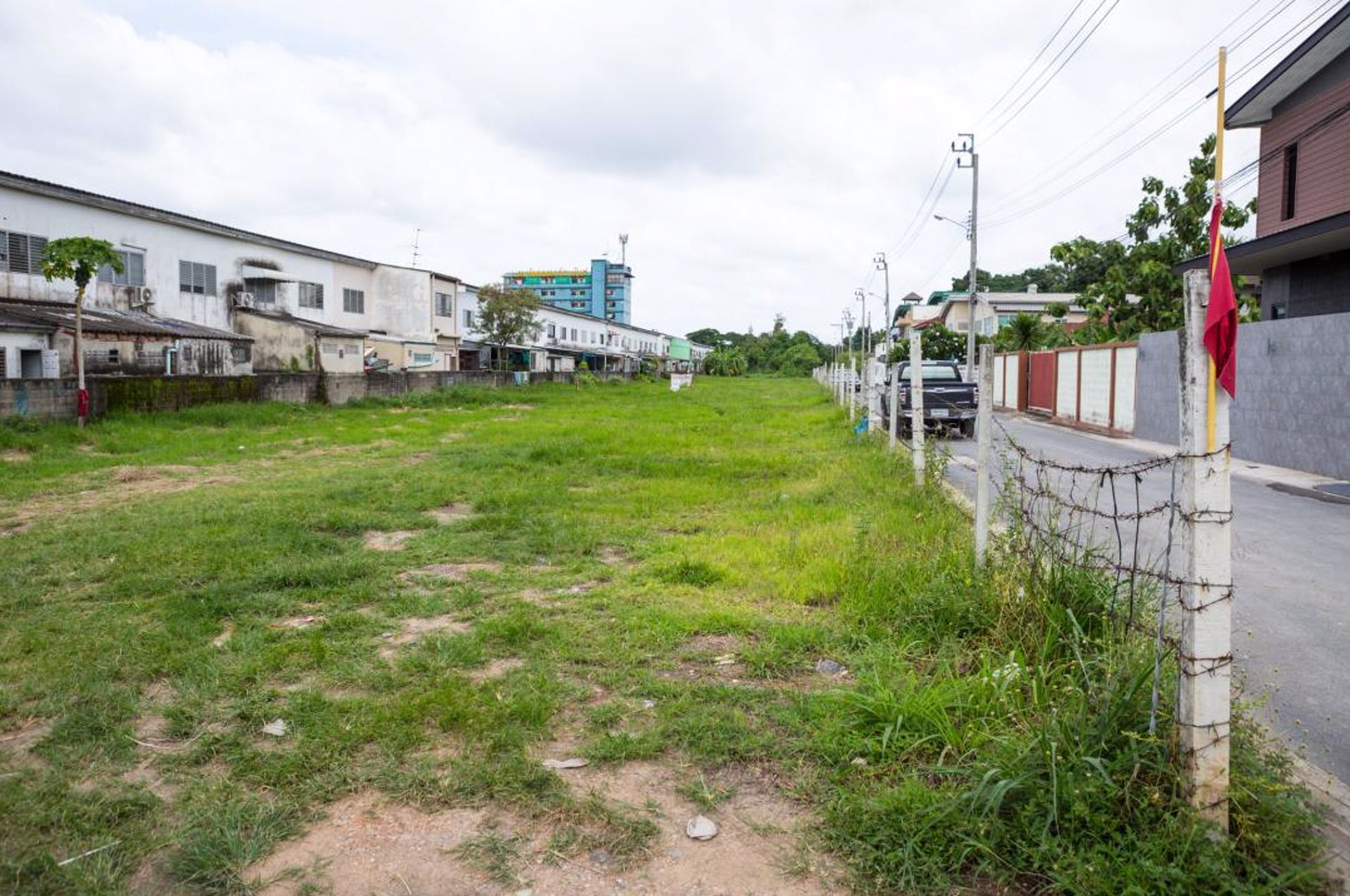 ขาย-ที่ดิน-ซอยสามวา-27-ถนนสามวา-มี-2-แปลงติดกัน-คลองสามวา-กรุงเทพฯ