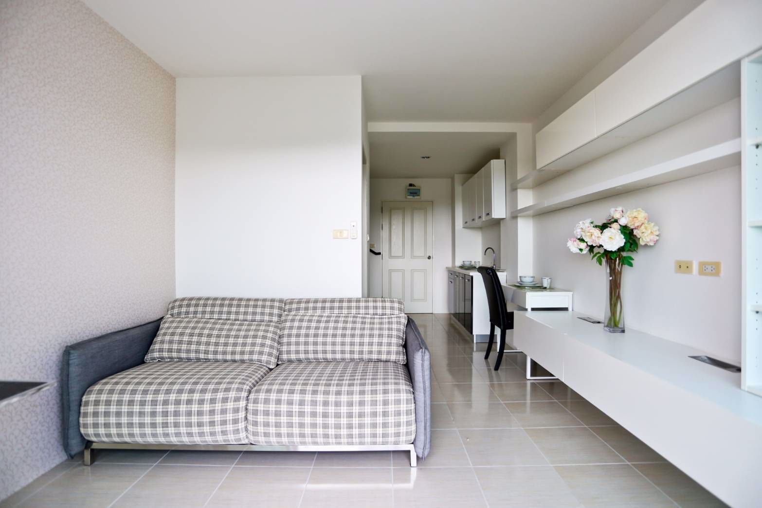 ขายคอนโด-เอดี-บางเสร่-เลคแอนด์-รีสอร์ท-คอนโดหรูพร้อมอยู่-8-ชั้น-สัตหีบ-ชลบุรี