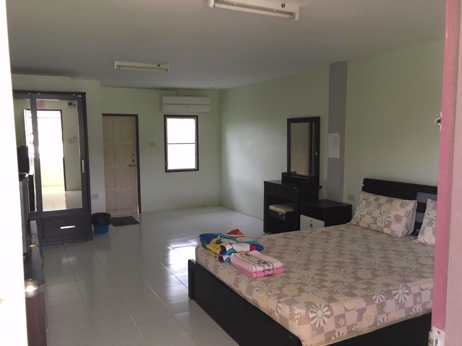 ขาย-ที่ดิน-พร้อมกิจการ-ธนัญญาเพลศ-ห้องพักรายวัน-พร้อมเฟอร์นิเจอร์และเครื่องใช้ไฟฟ้า-กำแพงแสน-นครปฐม