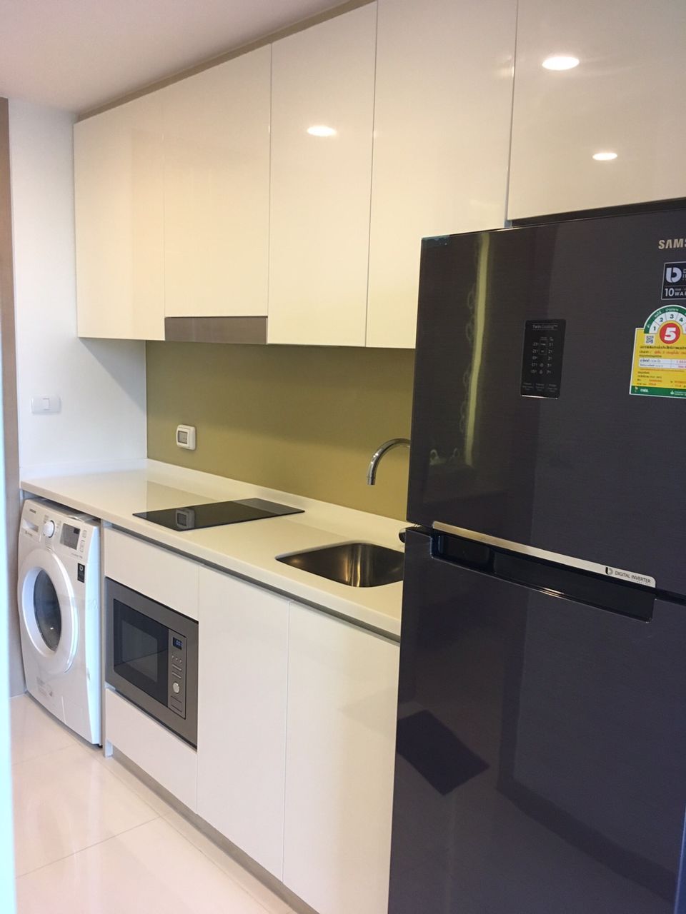 ขาย-คอนโด-เดอะ-ริเวียร่า-วงศ์อำมาตย์-บีช-พัทยา-ส่วนกลางจัดเต็ม-เดินจากชายหาดเพียง-150-เมตร-บางละมุง